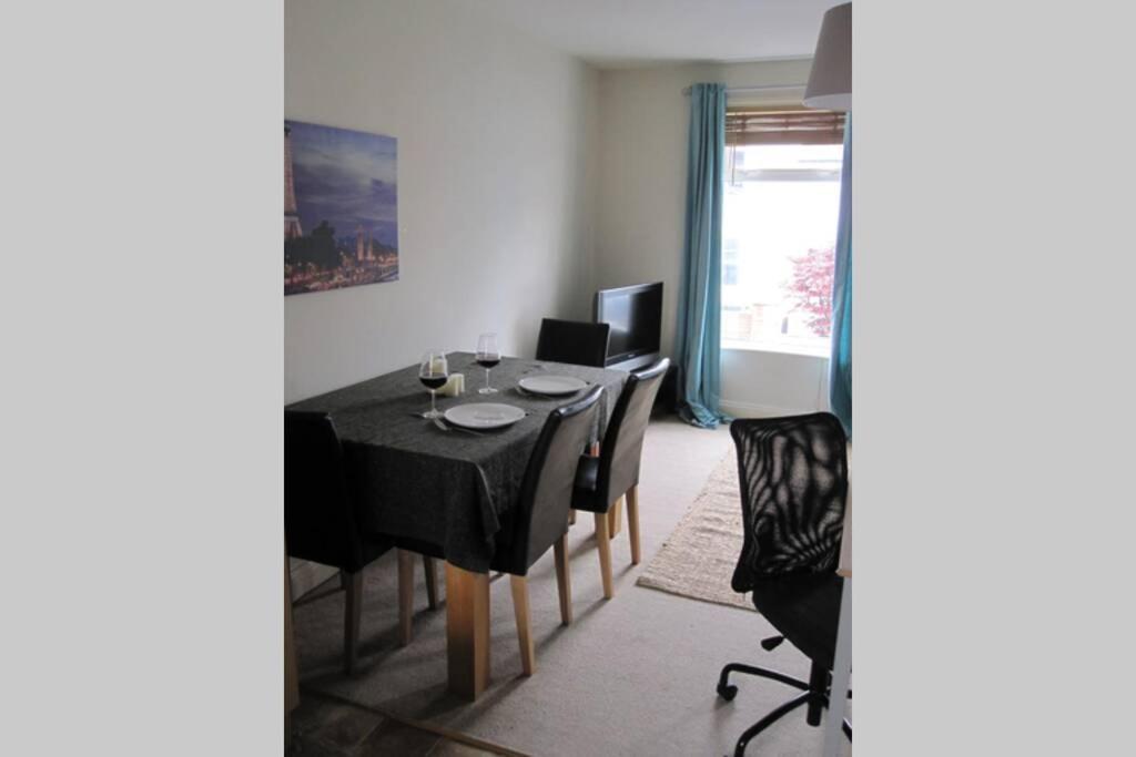 Spire View Apartment Salisbury Extérieur photo